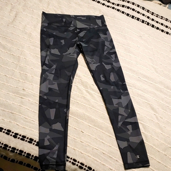 Pants - Champion Camo Leggings- L
